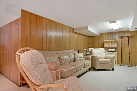 61 Moore Avenue Waldwick NJ 07463