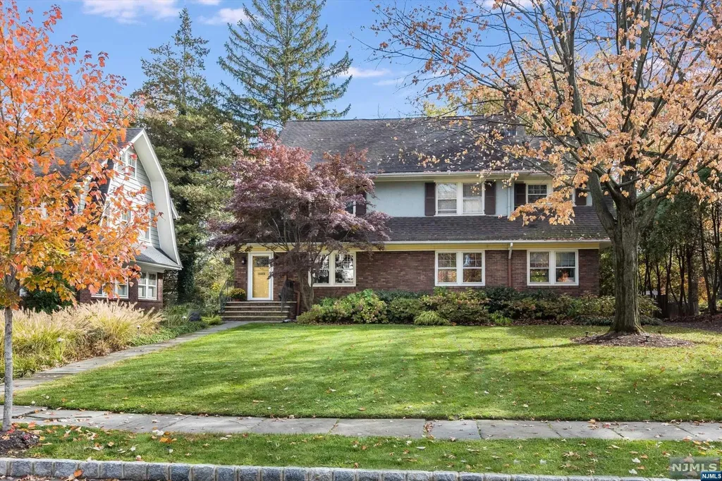 219 Christopher Street Montclair NJ 07042