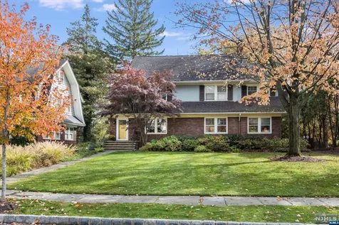 219 Christopher Street Montclair NJ 07042