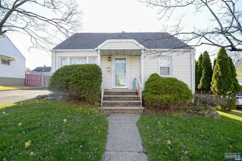 32 Winslow Place Woodland Park NJ 07424