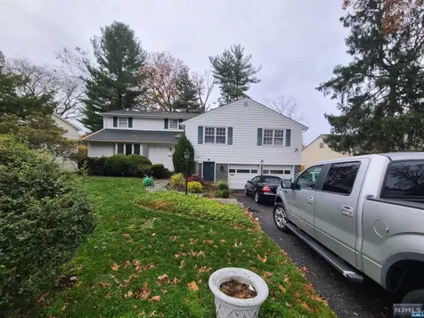 23 Devonshire Terrace West Orange NJ 07052