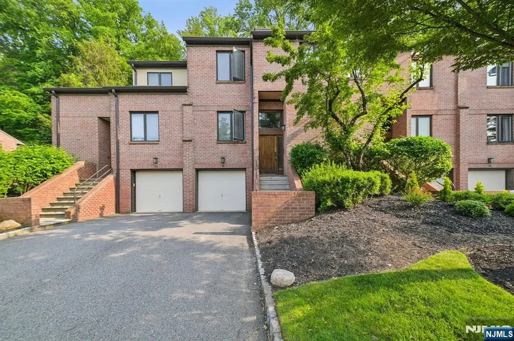 30 Andrea Drive Caldwell NJ 07006