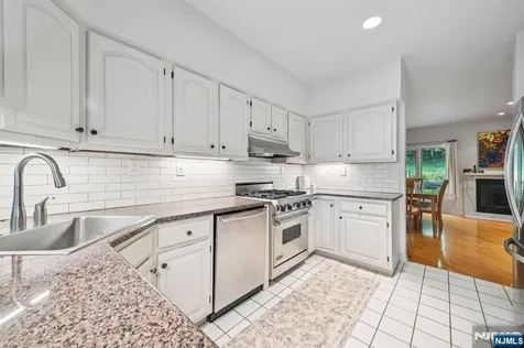 30 Andrea Drive Caldwell NJ 07006