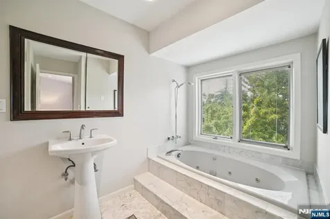 30 Andrea Drive Caldwell NJ 07006