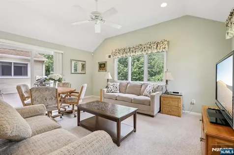 515 Salem Street Paramus NJ 07652