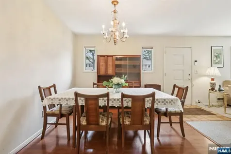 515 Salem Street Paramus NJ 07652