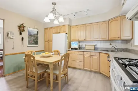 515 Salem Street Paramus NJ 07652