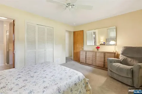 515 Salem Street Paramus NJ 07652