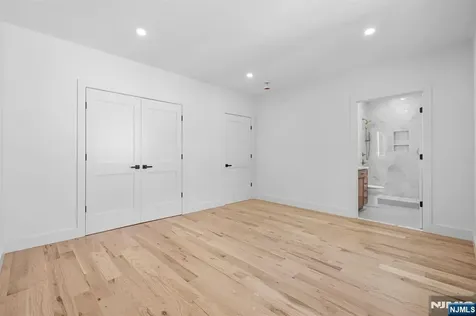 849 Pleasantview Terrace Ridgefield NJ 07657