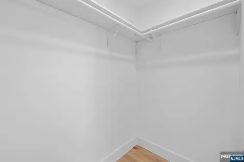 849 Pleasantview Terrace Ridgefield NJ 07657