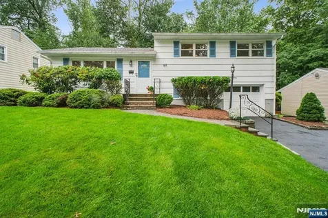 131 Harper Terrace Cedar Grove NJ 07009
