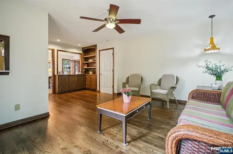 131 Harper Terrace Cedar Grove NJ 07009