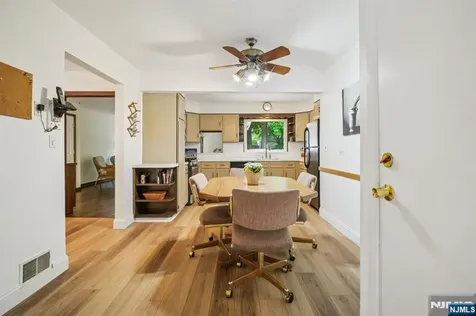 131 Harper Terrace Cedar Grove NJ 07009