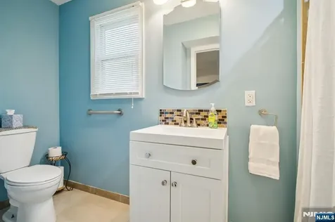 131 Harper Terrace Cedar Grove NJ 07009