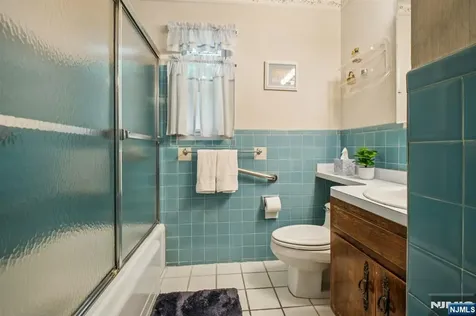 131 Harper Terrace Cedar Grove NJ 07009