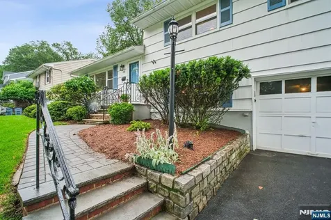 131 Harper Terrace Cedar Grove NJ 07009