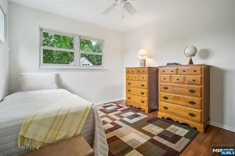 131 Harper Terrace Cedar Grove NJ 07009