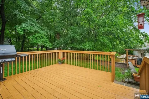 131 Harper Terrace Cedar Grove NJ 07009