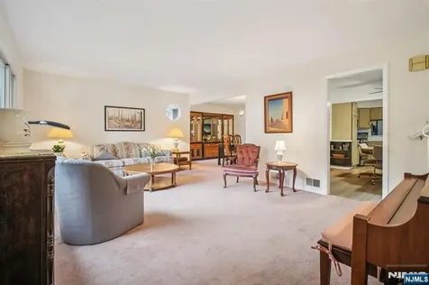 131 Harper Terrace Cedar Grove NJ 07009