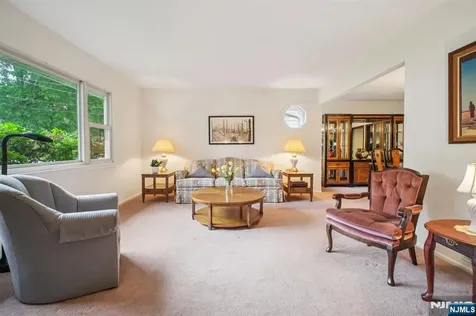 131 Harper Terrace Cedar Grove NJ 07009