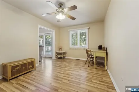 28 Parsons Court Mahwah NJ 07430