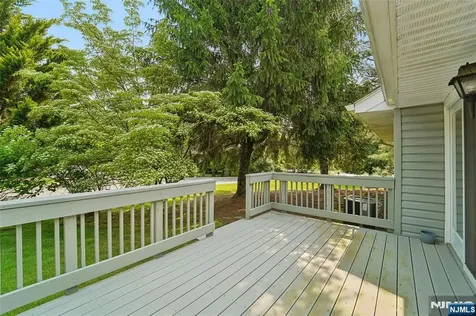 28 Parsons Court Mahwah NJ 07430