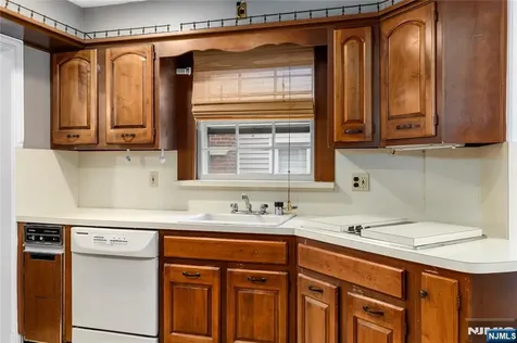 403 South Parkway Clifton NJ 07014