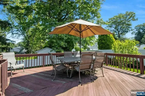40 Furman Drive Emerson NJ 07630