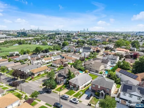 28 Elizabeth Court Secaucus NJ 07094