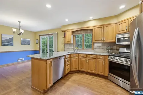 151 Busteed Drive Midland Park NJ 07432