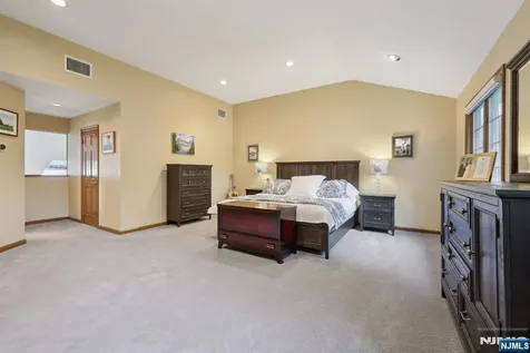 151 Busteed Drive Midland Park NJ 07432