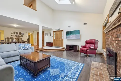 151 Busteed Drive Midland Park NJ 07432