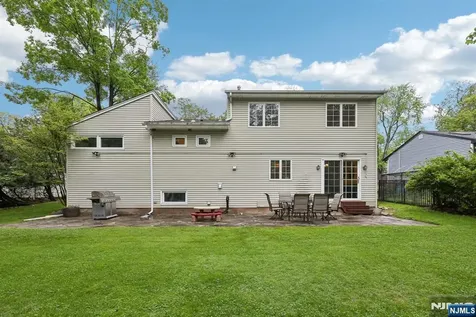 151 Busteed Drive Midland Park NJ 07432