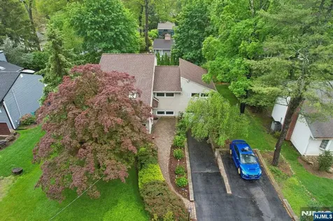 151 Busteed Drive Midland Park NJ 07432