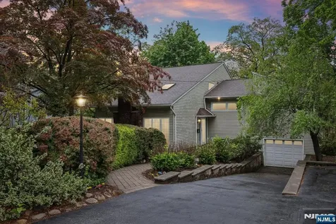 151 Busteed Drive Midland Park NJ 07432
