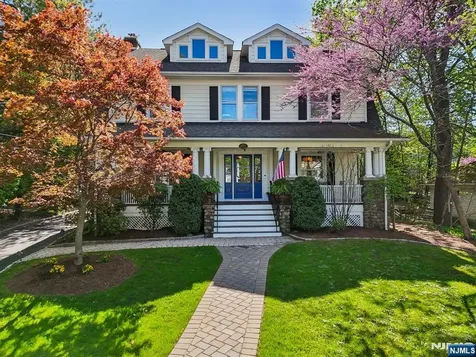 153 Hope Street Ridgewood NJ 07450
