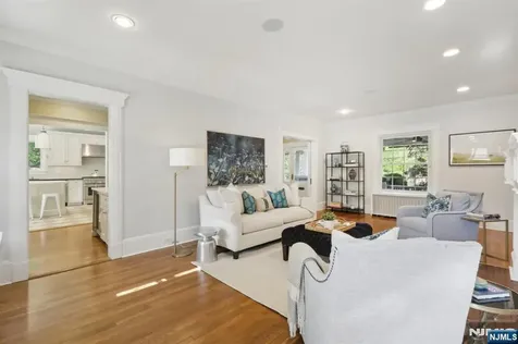 153 Hope Street Ridgewood NJ 07450