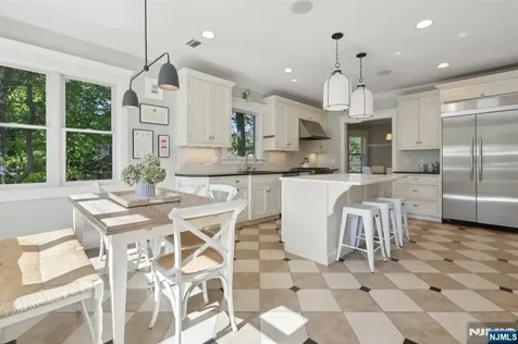 153 Hope Street Ridgewood NJ 07450