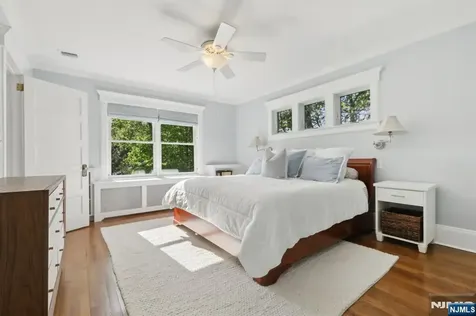 153 Hope Street Ridgewood NJ 07450
