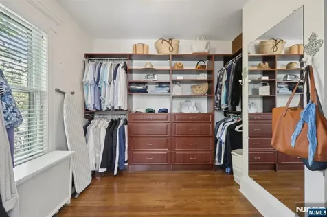 153 Hope Street Ridgewood NJ 07450