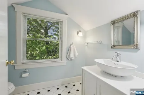 153 Hope Street Ridgewood NJ 07450