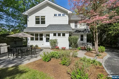 153 Hope Street Ridgewood NJ 07450