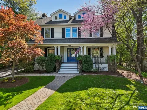 153 Hope Street Ridgewood NJ 07450