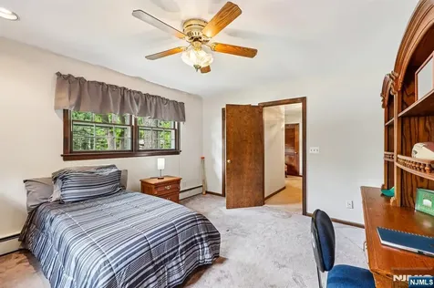 238 Spring Valley Road Park Ridge NJ 07656