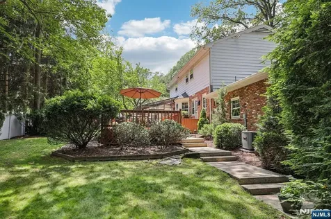 238 Spring Valley Road Park Ridge NJ 07656