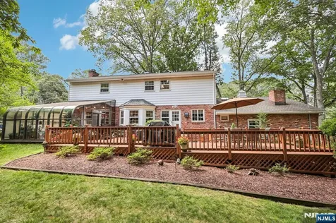238 Spring Valley Road Park Ridge NJ 07656
