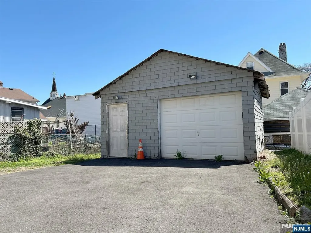 32 Bell Street Belleville NJ 07109