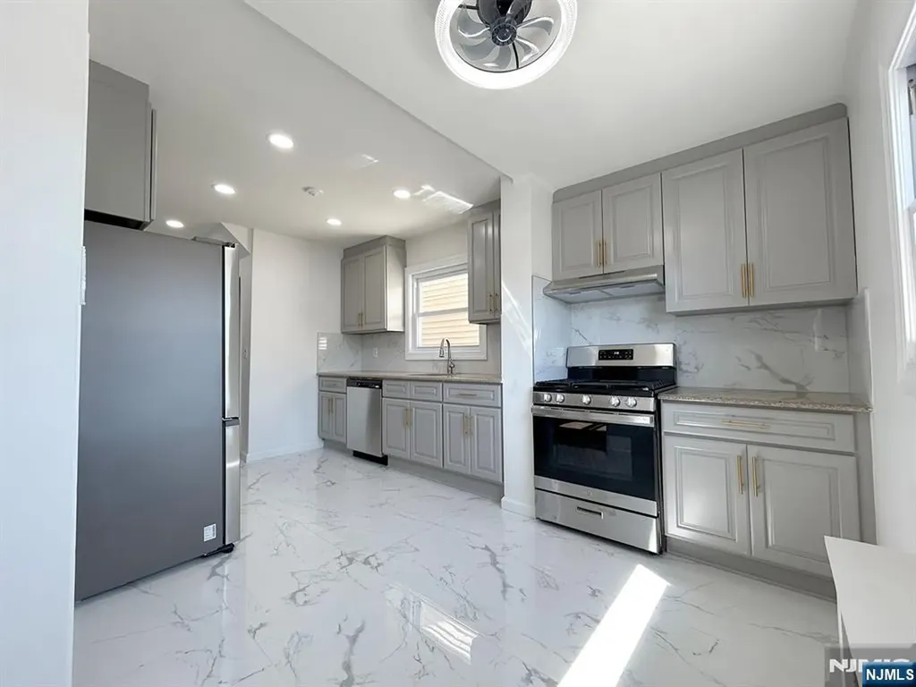 32 Bell Street Belleville NJ 07109