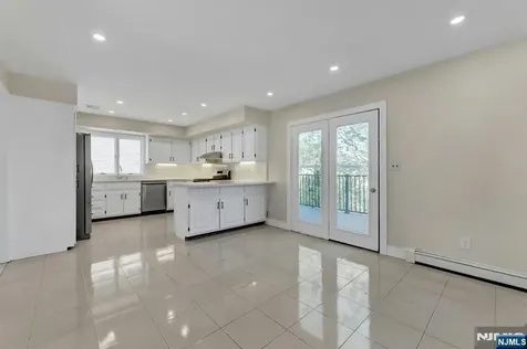 535 Orchard Avenue Palisades Park NJ 07650