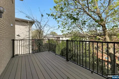 535 Orchard Avenue Palisades Park NJ 07650